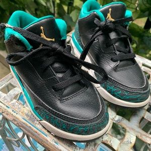 Air Jordan retro toddler sneaker